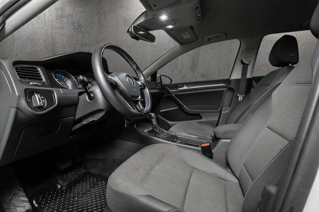 2019 VOLKSWAGEN GOLF - 16