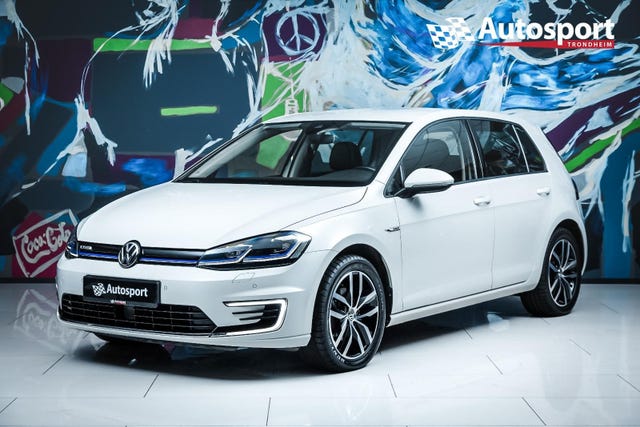 WVWZZZAUZK8902926 2019 VOLKSWAGEN GOLF-0