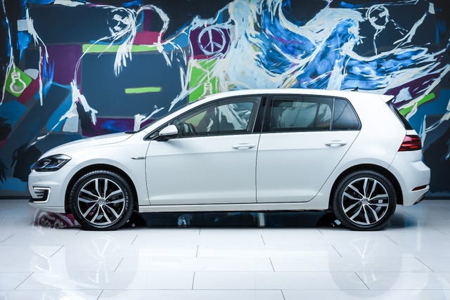 2019 VOLKSWAGEN GOLF - 8