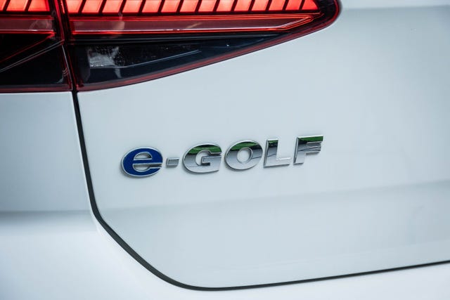 2019 VOLKSWAGEN GOLF - 9