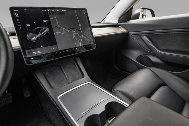 2021 TESLA MODEL 3 - 16