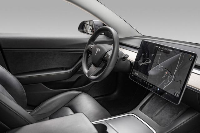 2021 TESLA MODEL 3 - 25