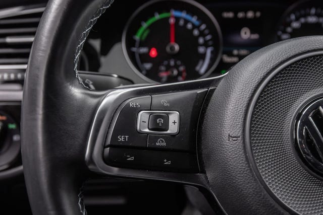 2018 VOLKSWAGEN GOLF - 19