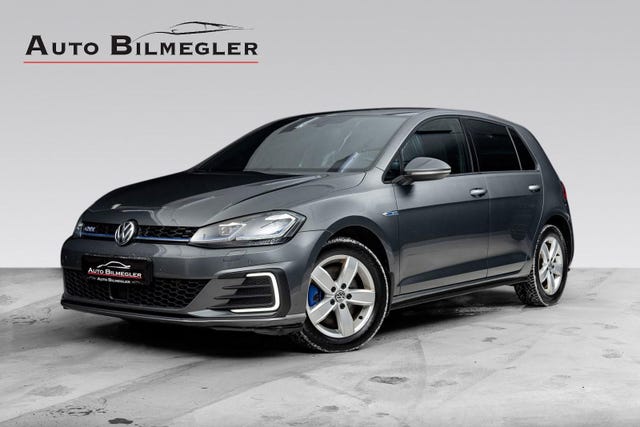 WVWZZZAUZJW802090 2018 VOLKSWAGEN GOLF-0