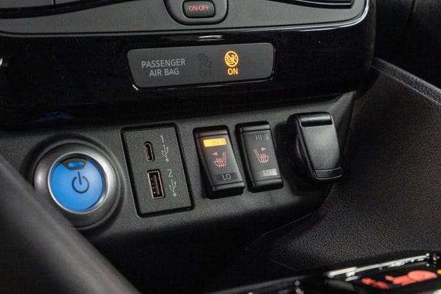 2022 NISSAN LEAF - 17