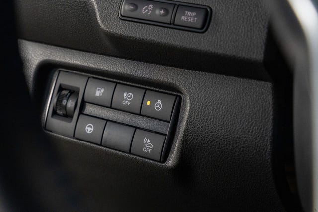 2022 NISSAN LEAF - 19