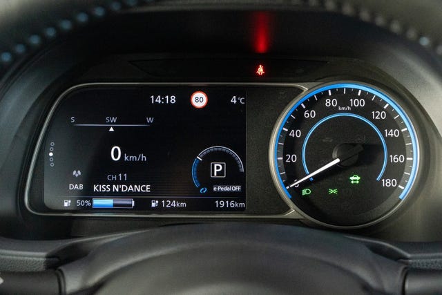 2022 NISSAN LEAF - 20