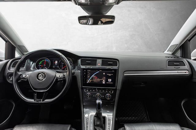2019 VOLKSWAGEN GOLF - 9