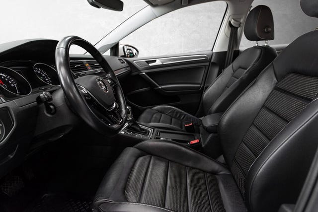 WVWZZZAUZK8909482 2019 VOLKSWAGEN GOLF-1