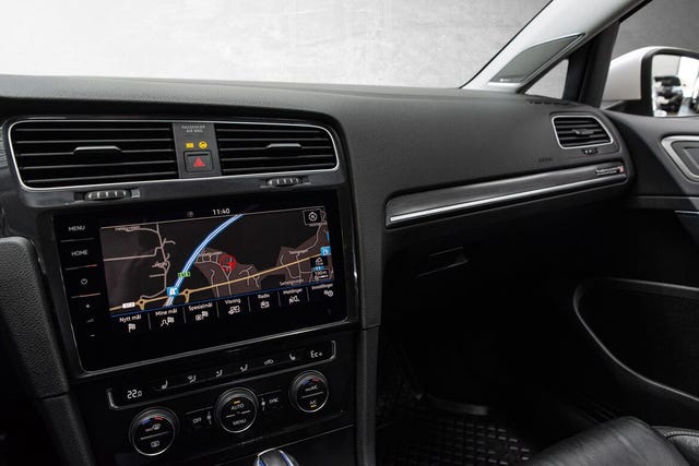 2019 VOLKSWAGEN GOLF - 15