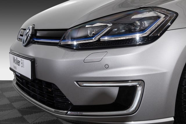WVWZZZAUZJW902831 2018 VOLKSWAGEN GOLF-5