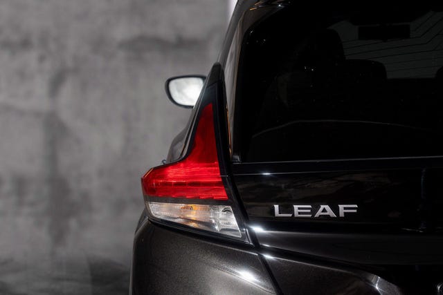 2022 NISSAN LEAF - 8