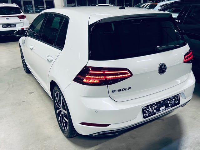 WVWZZZAUZK8904906 2019 VOLKSWAGEN GOLF-4