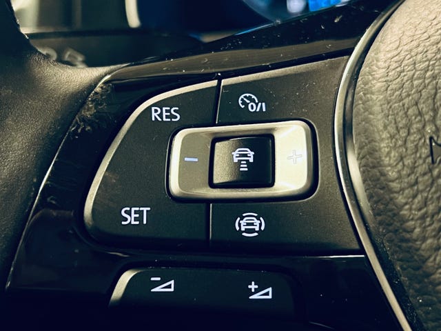 2019 VOLKSWAGEN GOLF - 11