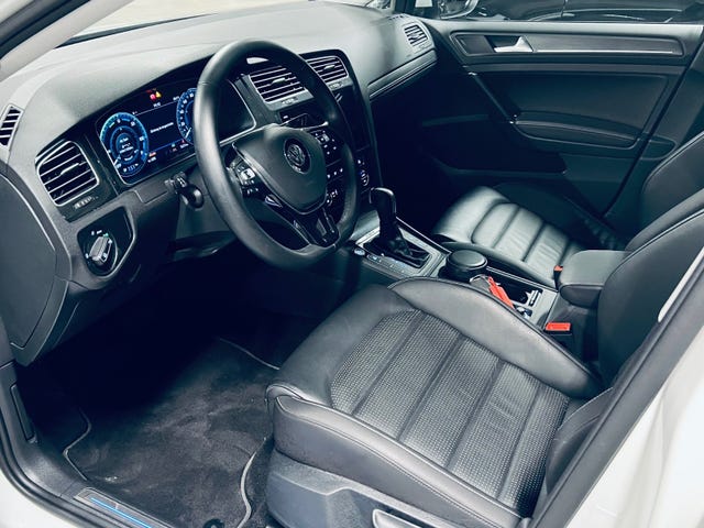 2019 VOLKSWAGEN GOLF - 7