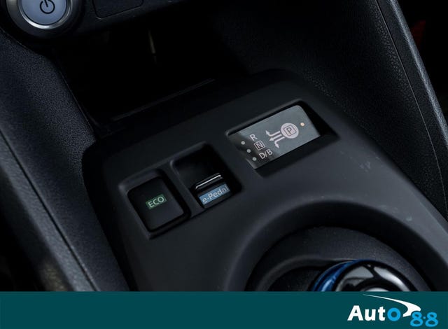 2022 NISSAN LEAF - 26