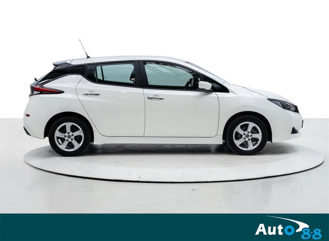2022 NISSAN LEAF - 8