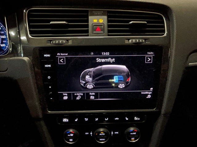 2018 VOLKSWAGEN GOLF - 14