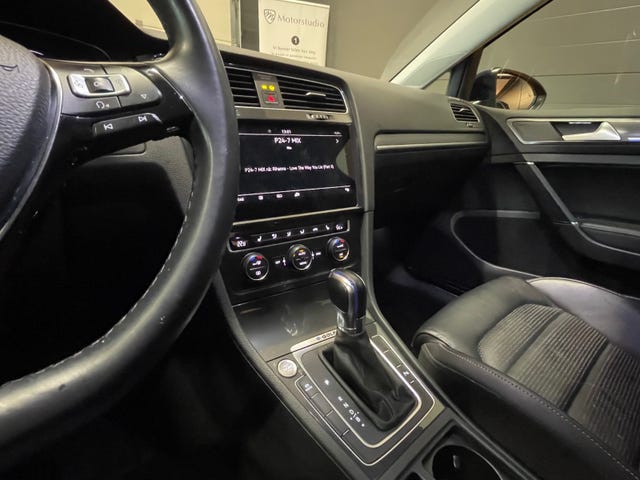 2018 VOLKSWAGEN GOLF - 10