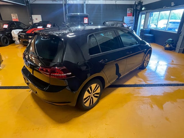 WVWZZZAUZJW902768 2018 VOLKSWAGEN GOLF-5