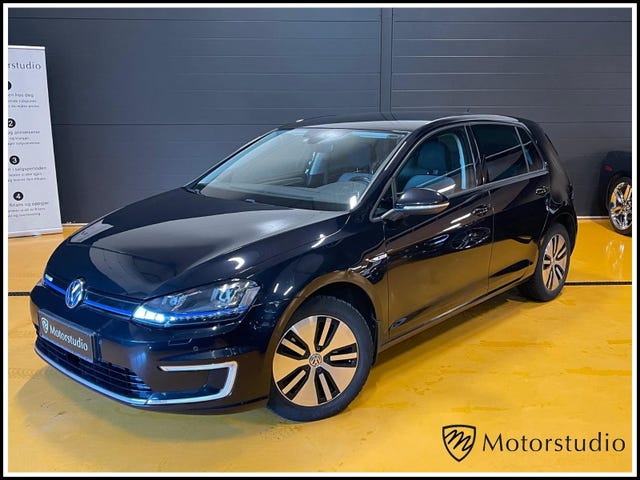 WVWZZZAUZJW902768 2018 VOLKSWAGEN GOLF-0
