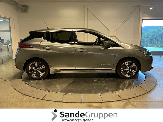 2018 NISSAN LEAF - 8