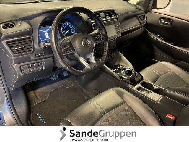 2018 NISSAN LEAF - 12