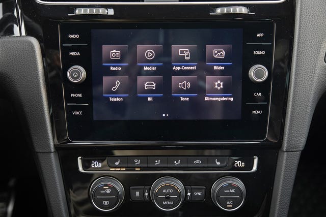 2019 VOLKSWAGEN GOLF - 14