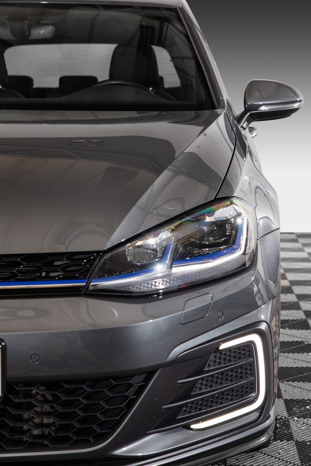 WVWZZZAUZKW800798 2019 VOLKSWAGEN GOLF-2