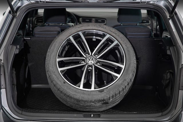 2019 VOLKSWAGEN GOLF - 9