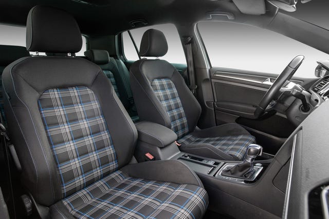2019 VOLKSWAGEN GOLF - 23