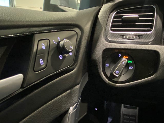2015 VOLKSWAGEN GOLF - 12