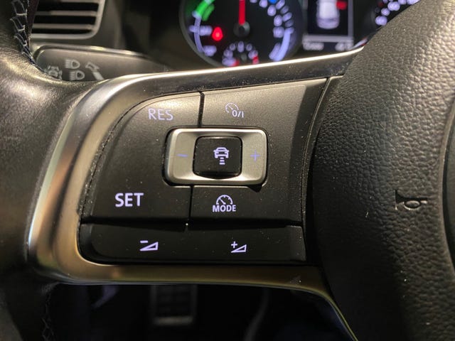 2015 VOLKSWAGEN GOLF - 20
