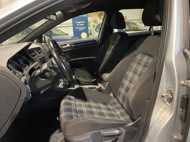 2015 VOLKSWAGEN GOLF - 36