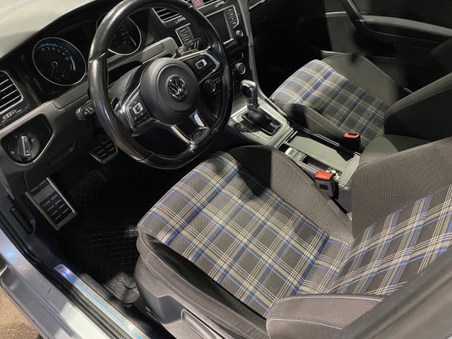 2015 VOLKSWAGEN GOLF - 34