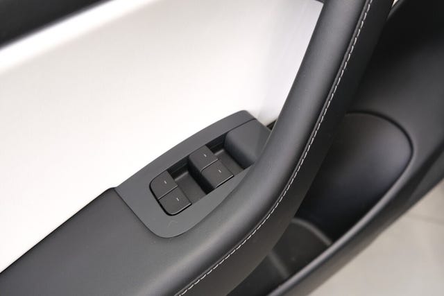 2021 TESLA MODEL 3 - 17