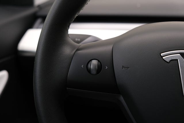 2021 TESLA MODEL 3 - 38
