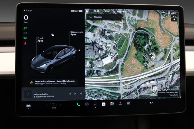 2021 TESLA MODEL 3 - 27
