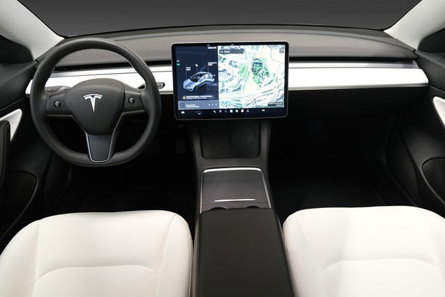 2021 TESLA MODEL 3 - 24
