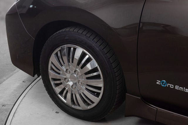 SJNFAAZE1U0002522 2018 NISSAN LEAF-2