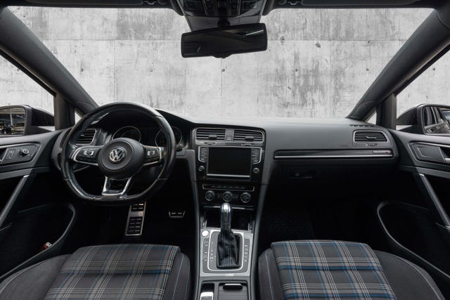 2015 VOLKSWAGEN GOLF - 12