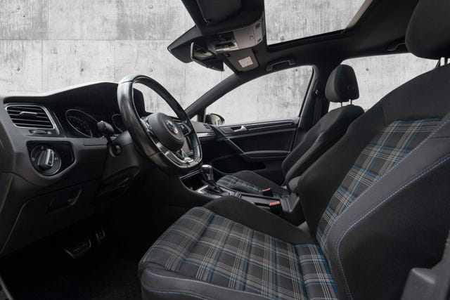 2015 VOLKSWAGEN GOLF - 11