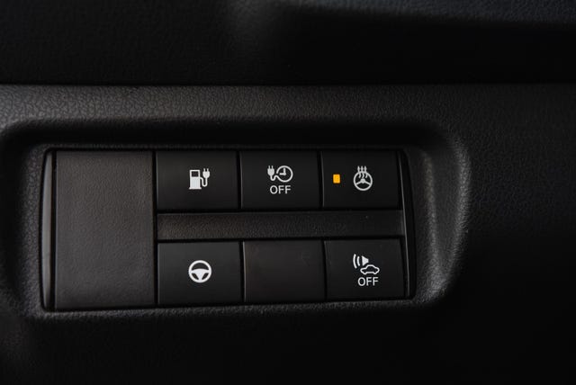 2019 NISSAN LEAF - 30