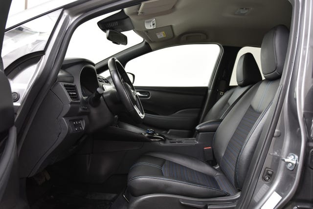 2019 NISSAN LEAF - 10