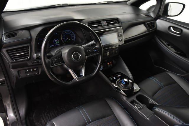 2019 NISSAN LEAF - 9