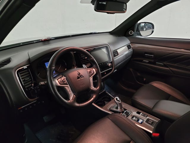 2020 MITSUBISHI OUTLANDER - 13