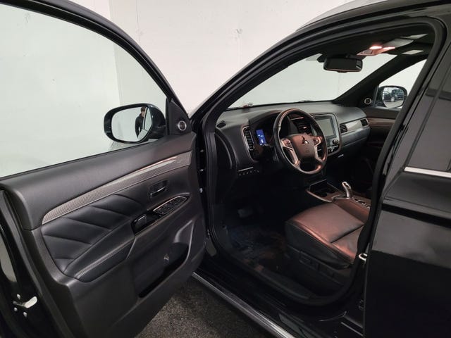 2020 MITSUBISHI OUTLANDER - 11