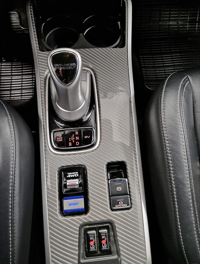 2020 MITSUBISHI OUTLANDER - 27