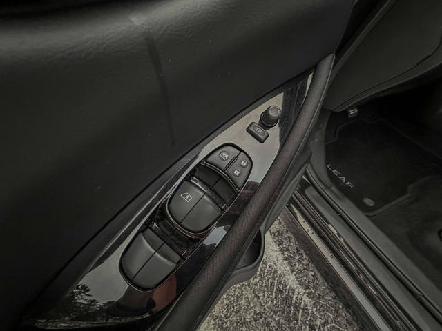 2020 NISSAN LEAF - 14
