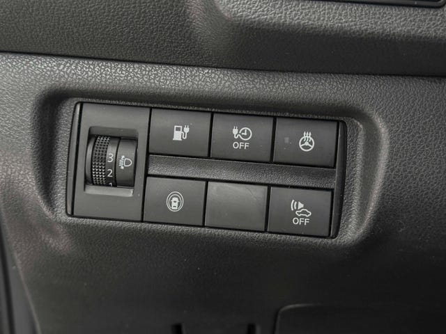 2020 NISSAN LEAF - 18